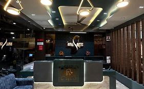Hotel Royal Suites Plus - 100 Meters From Dargah